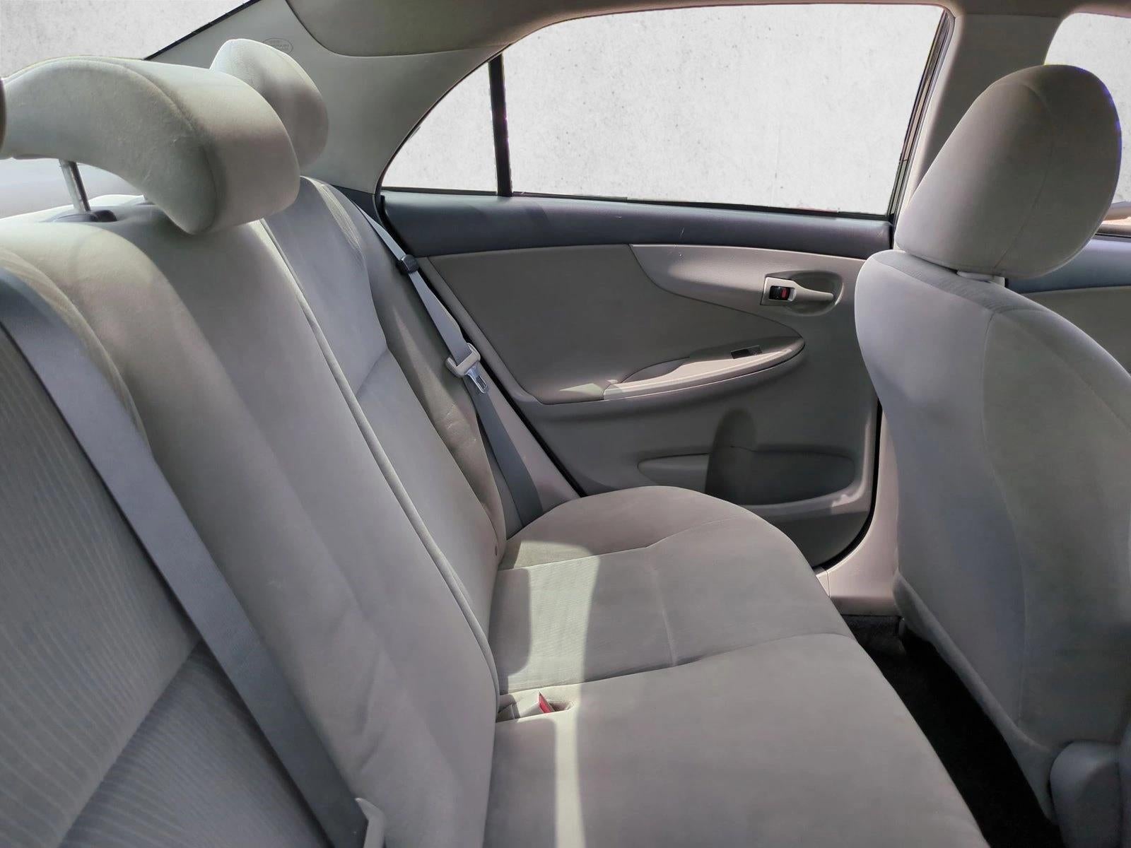 2012 Toyota Corolla 4dr Sdn Auto LE (Natl)