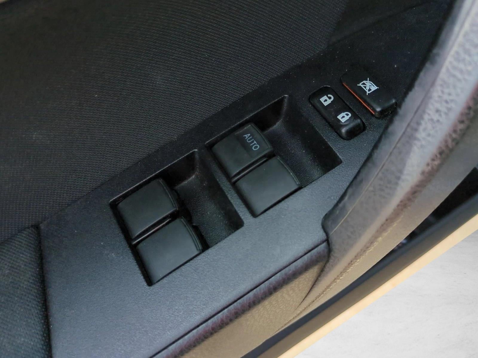 2016 Toyota Corolla 4dr Sdn CVT Auto LE (Natl)