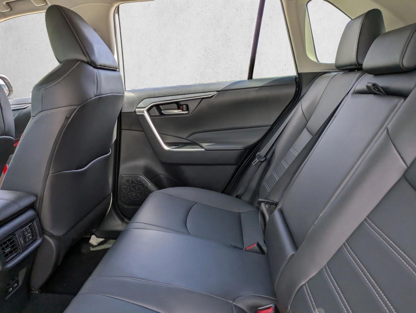 2024 Toyota RAV4 XLE Premium FWD (Natl)