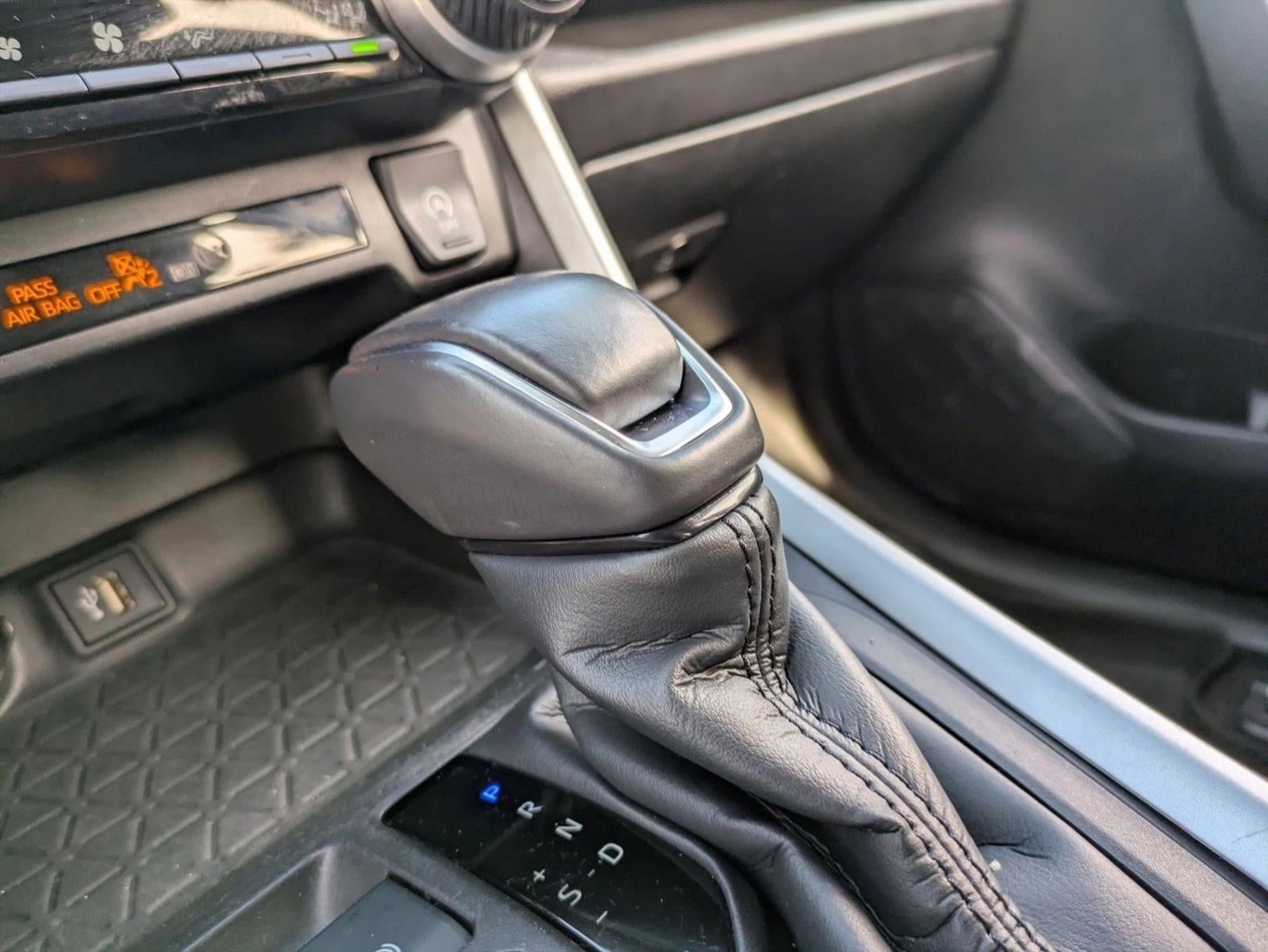 2023 Toyota RAV4 XLE Premium FWD (Natl)