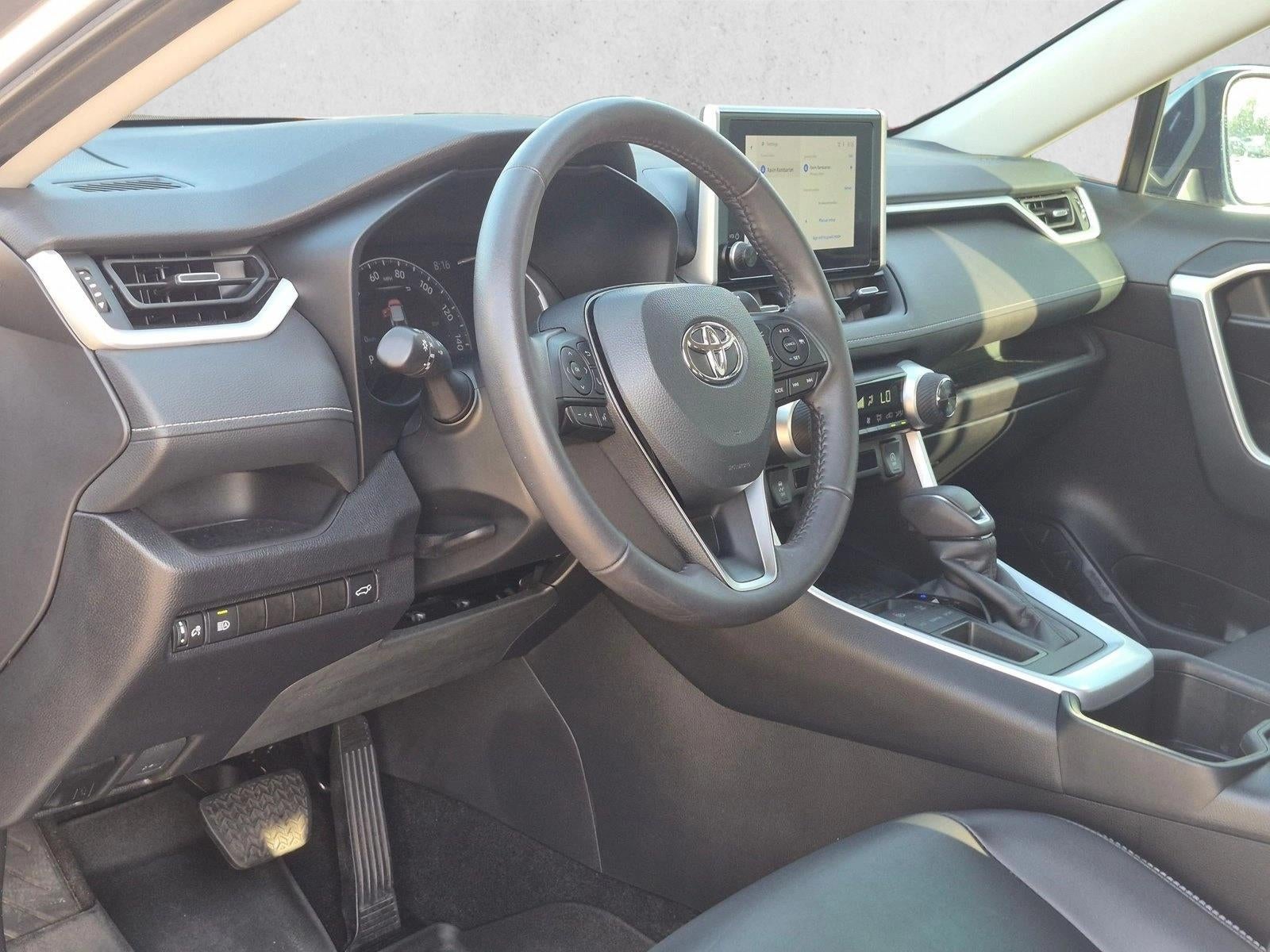 2023 Toyota RAV4 XLE Premium FWD (Natl)