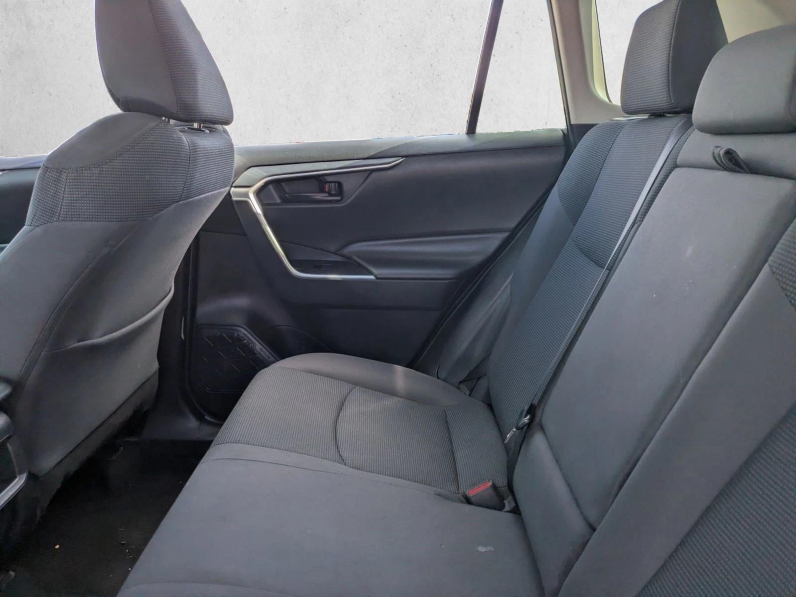 2019 Toyota RAV4 LE AWD (Natl)