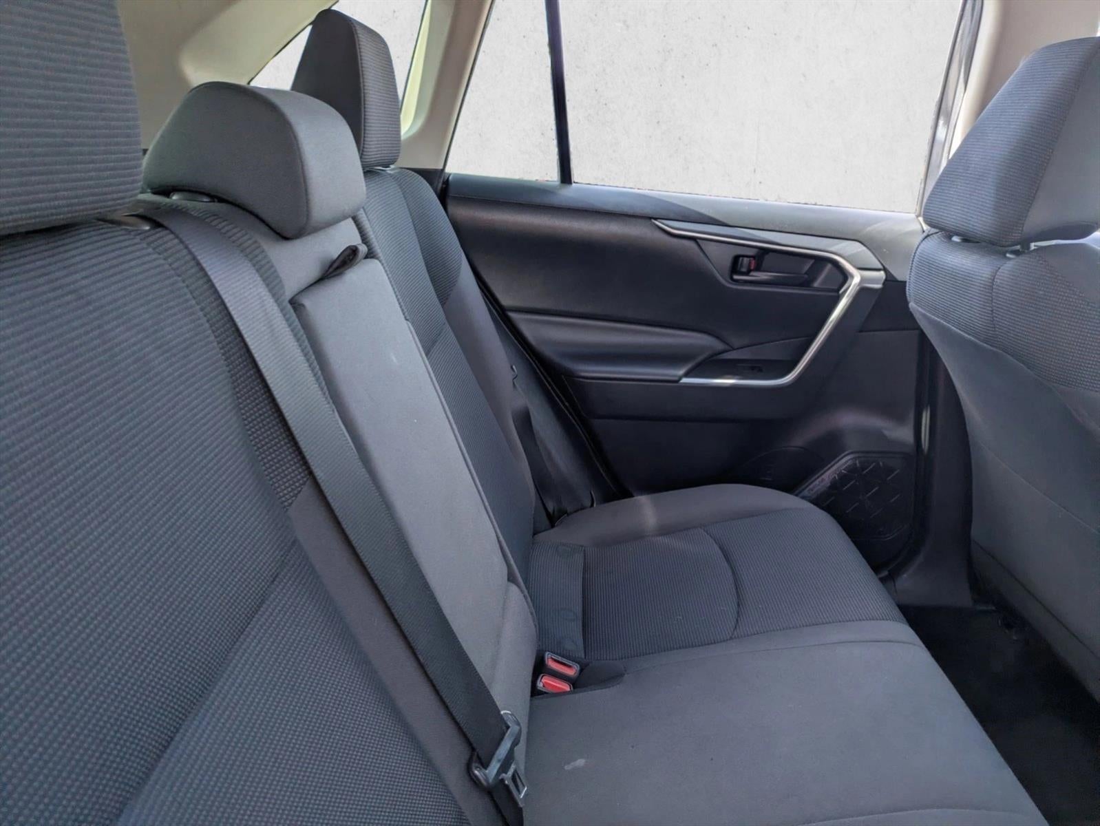 2019 Toyota RAV4 LE AWD (Natl)