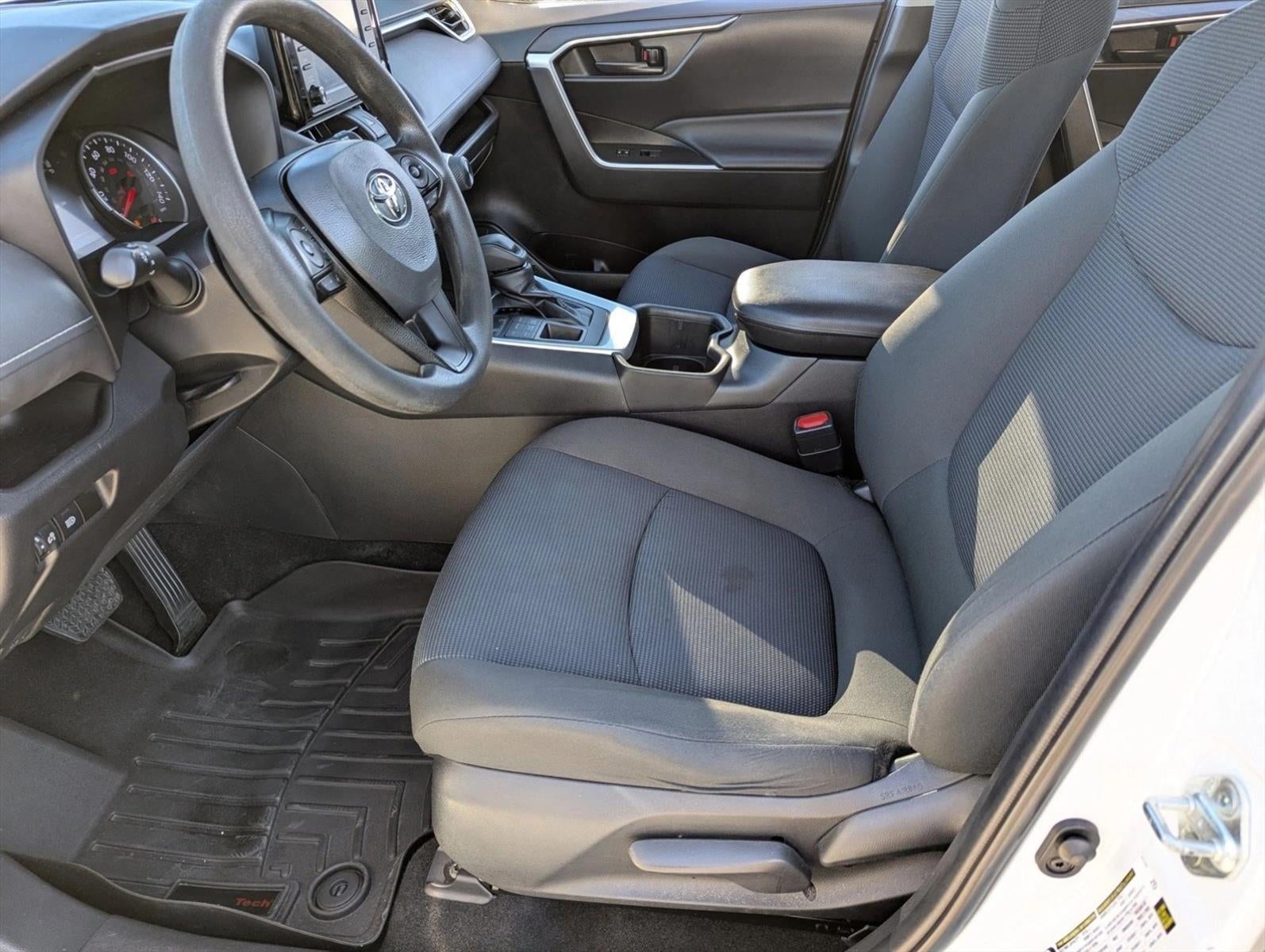 2022 Toyota RAV4 LE AWD (Natl)