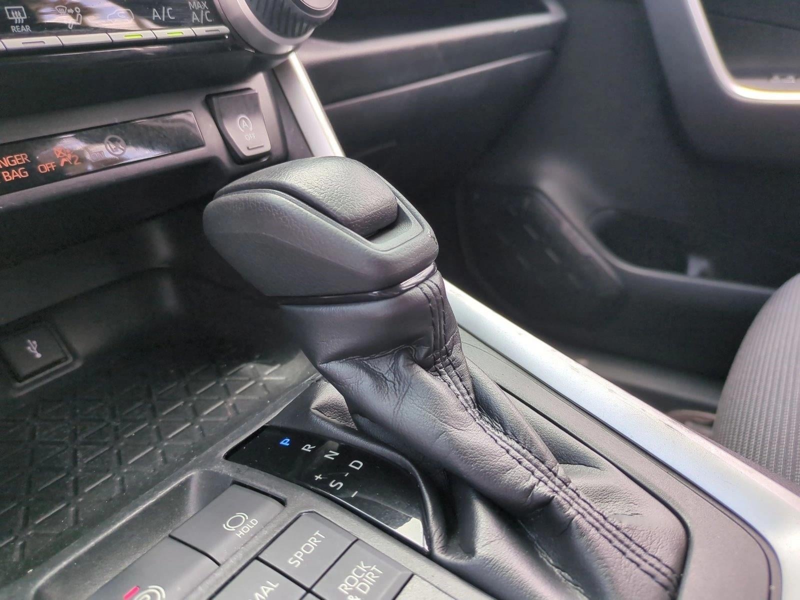 2020 Toyota RAV4 LE AWD (Natl)