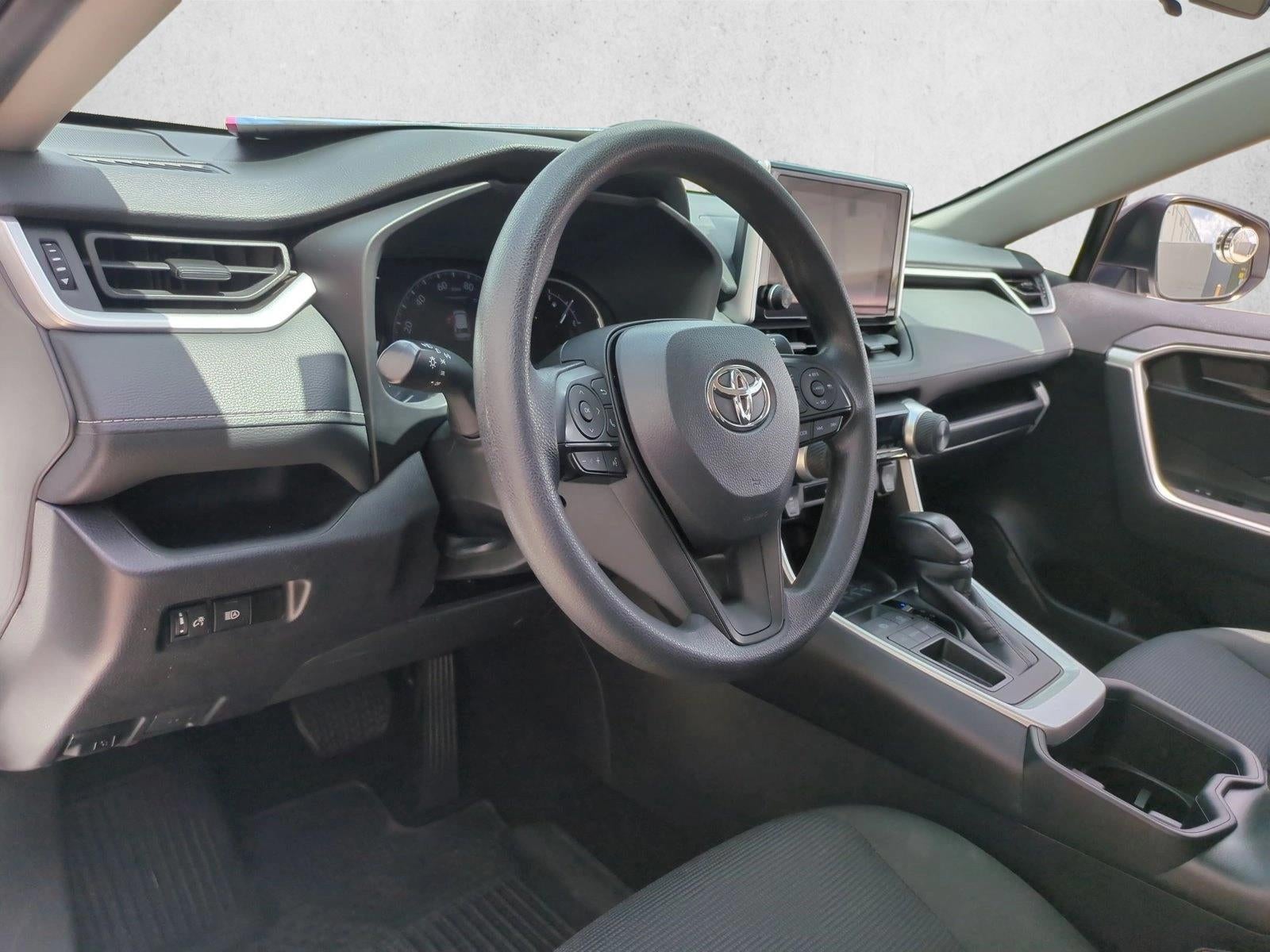 2024 Toyota RAV4 LE FWD (GS)