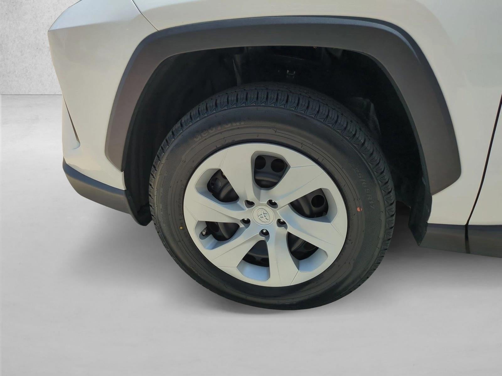 2024 Toyota RAV4 LE FWD (GS)