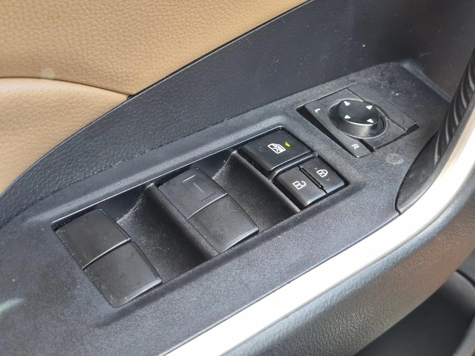2022 Toyota RAV4 LE FWD (GS)