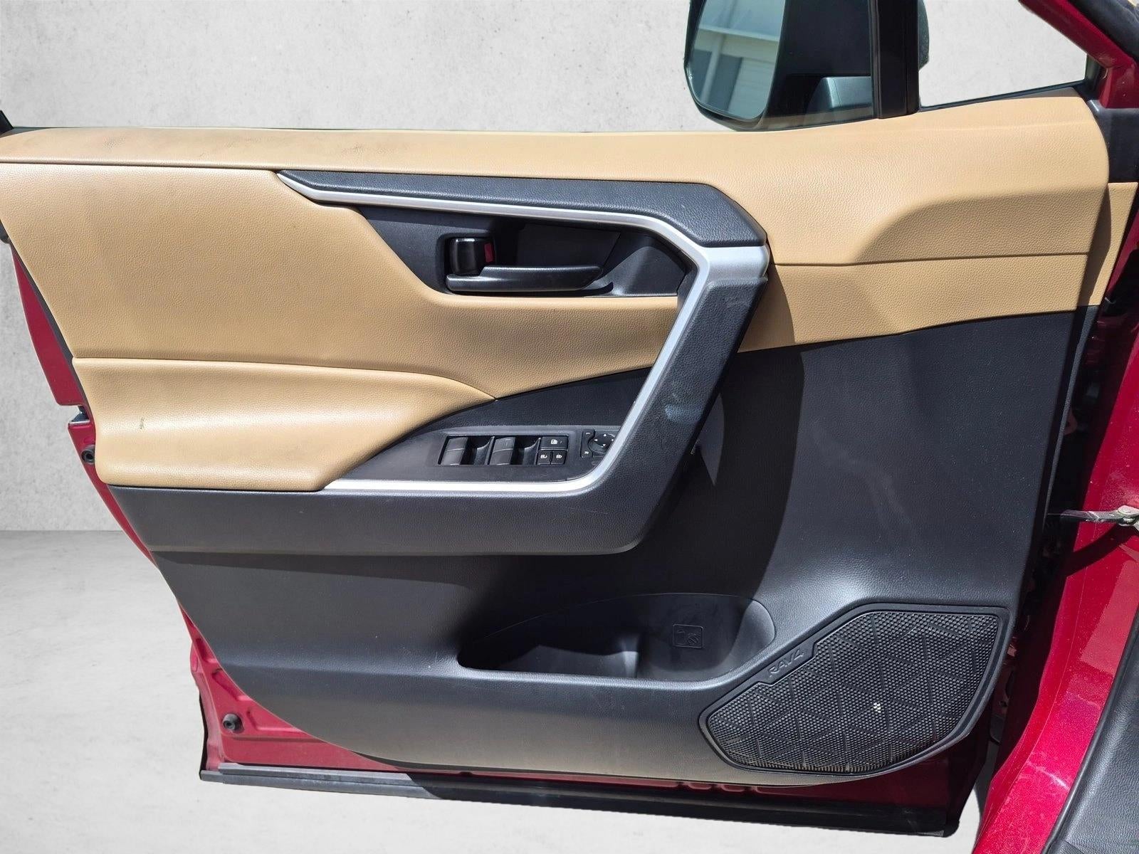 2022 Toyota RAV4 LE FWD (GS)
