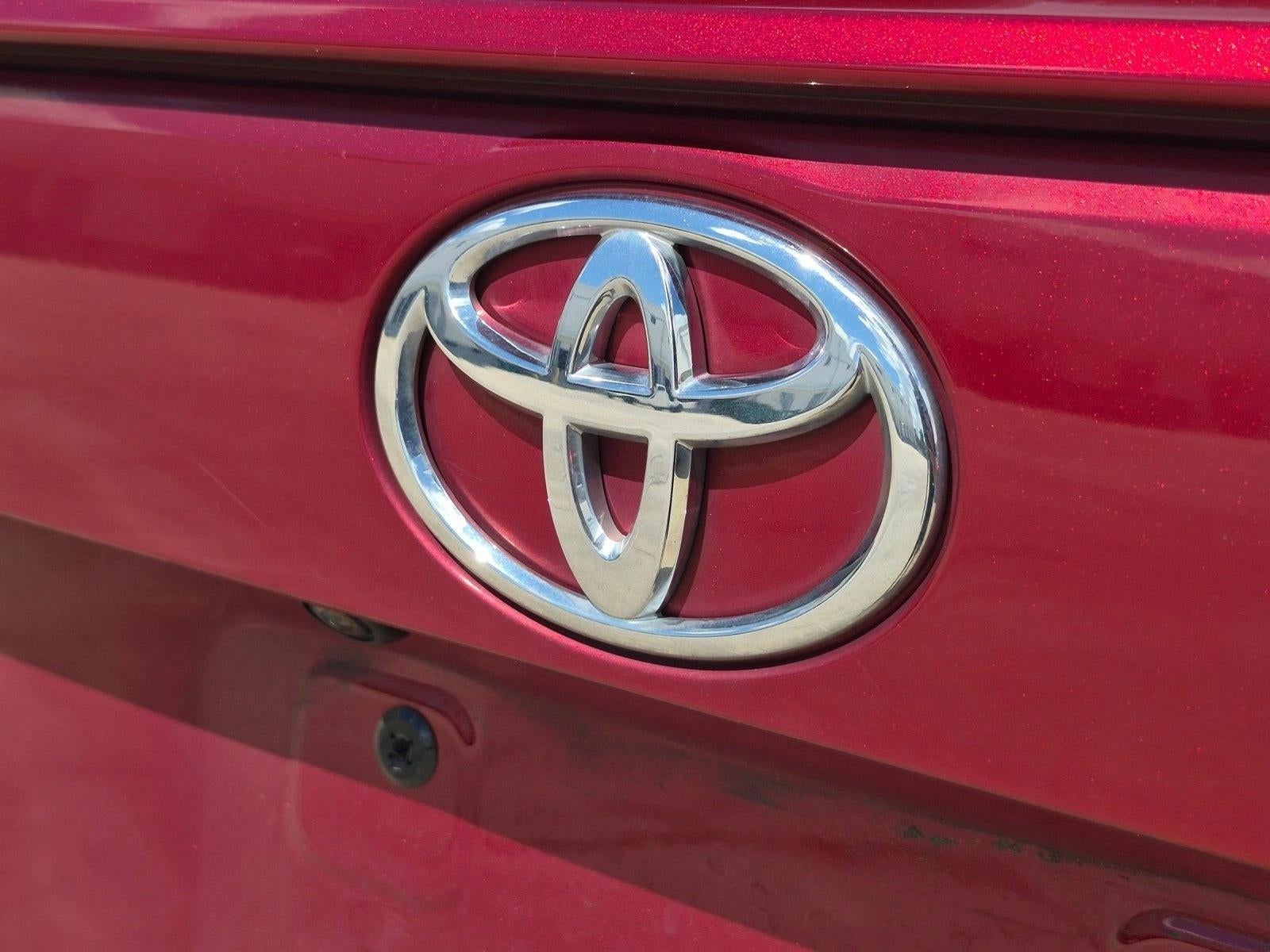 2022 Toyota RAV4 LE FWD (GS)