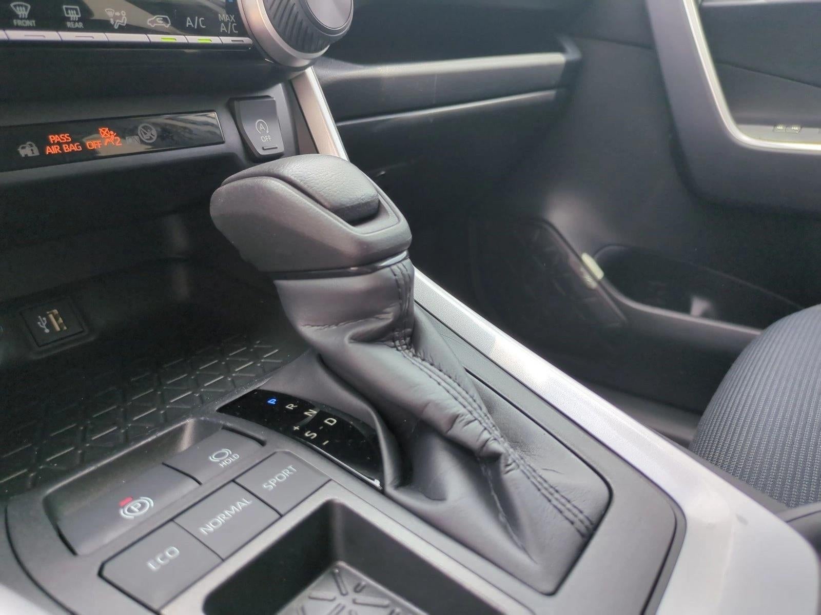 2024 Toyota RAV4 LE FWD (GS)