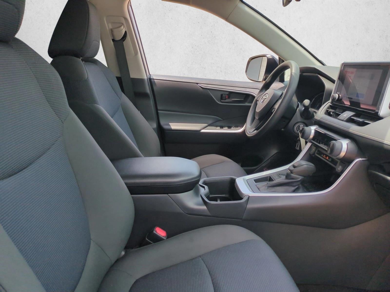2024 Toyota RAV4 LE FWD (GS)
