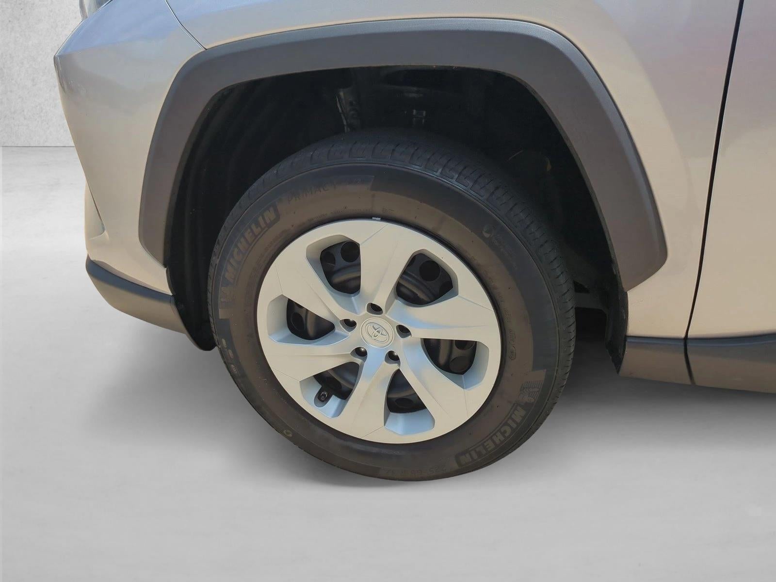 2024 Toyota RAV4 LE FWD (GS)
