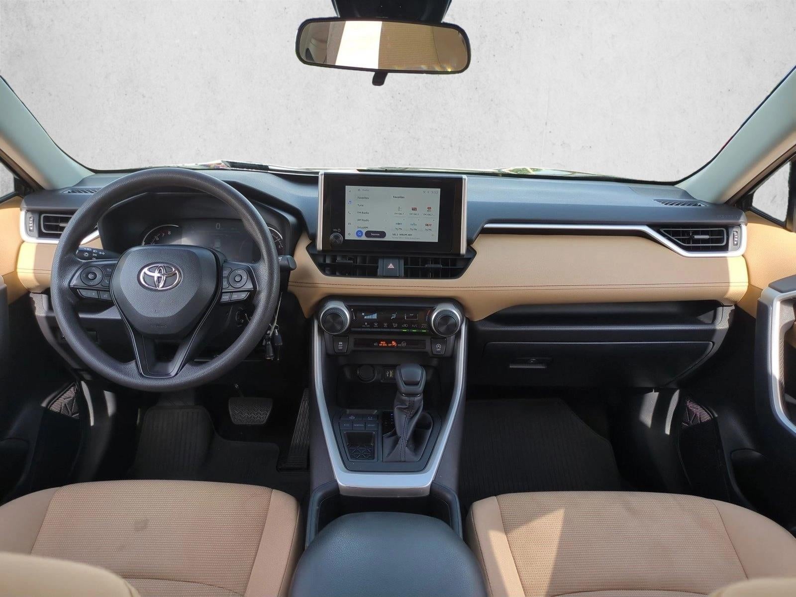 2025 Toyota RAV4 LE FWD (GS)