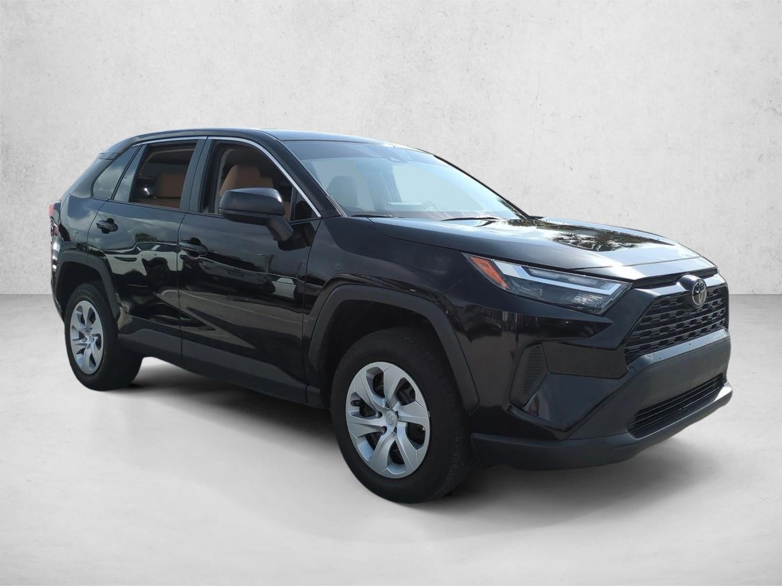 2025 Toyota RAV4 LE FWD (GS)