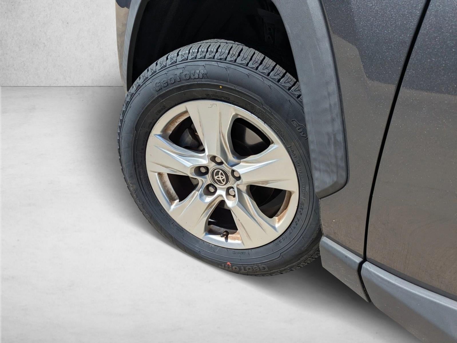 2021 Toyota RAV4 XLE AWD (Natl)