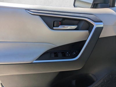 2021 Toyota RAV4 XLE AWD (Natl)