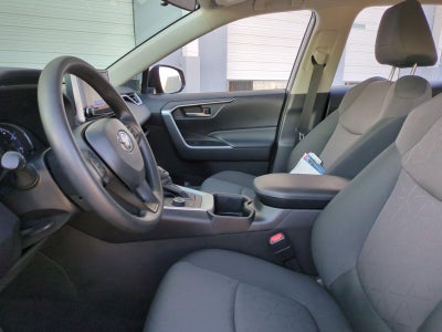 2024 Toyota RAV4 Hybrid XLE AWD (Natl)