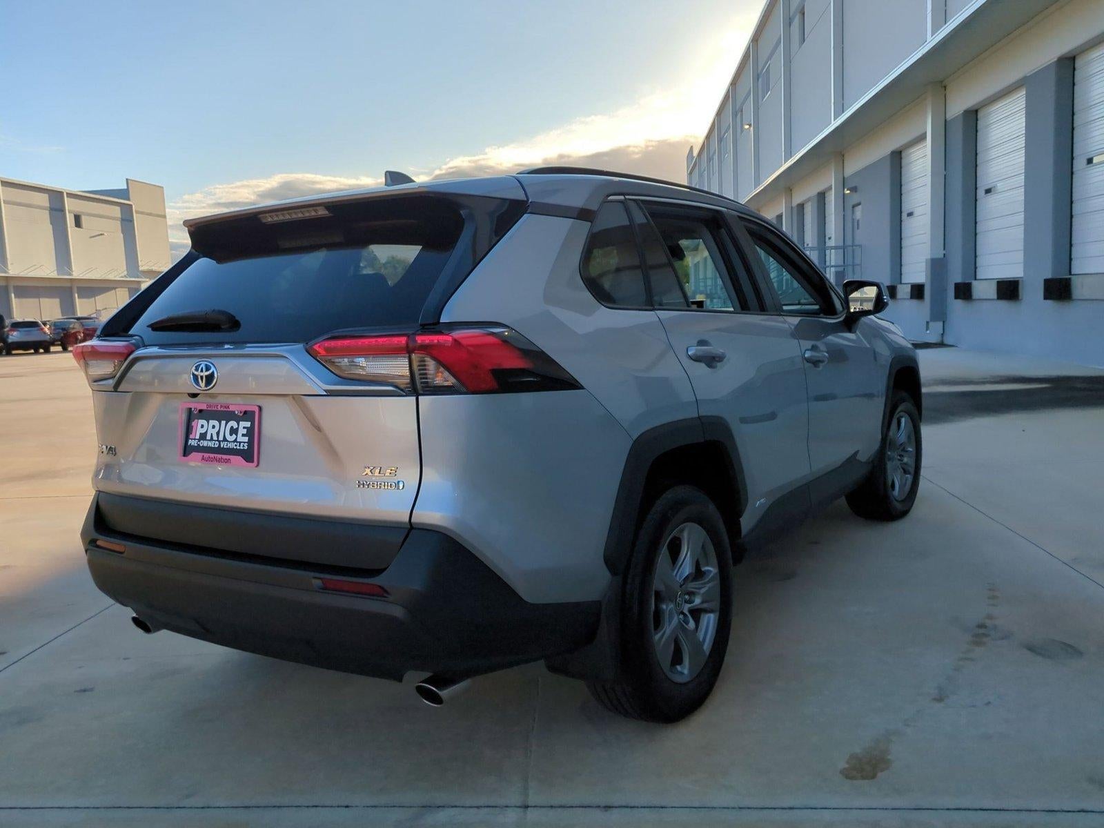 2024 Toyota RAV4 Hybrid XLE AWD (Natl)
