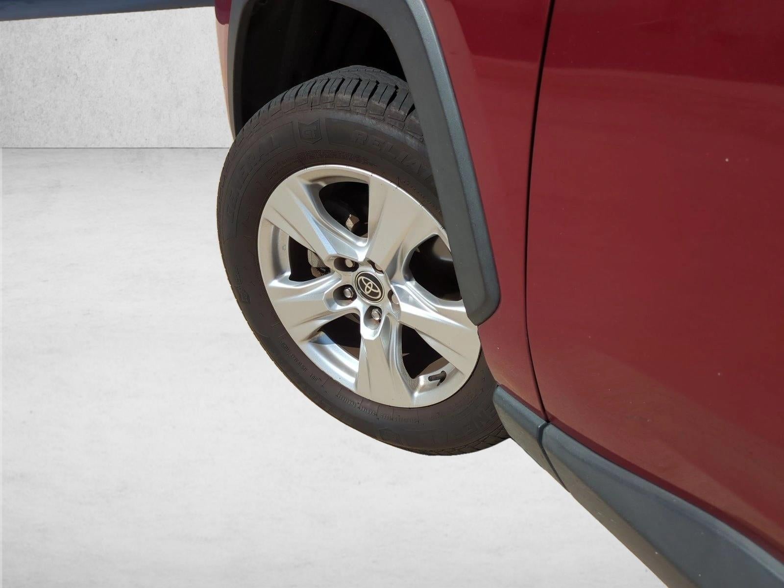 2021 Toyota RAV4 XLE FWD (GS)
