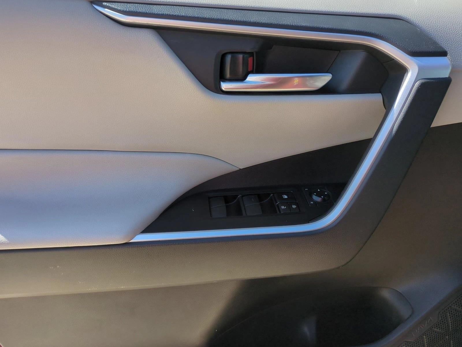 2021 Toyota RAV4 XLE FWD (GS)