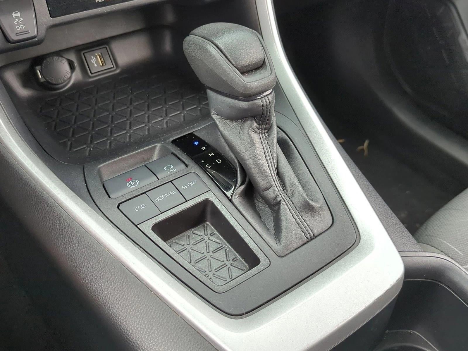 2024 Toyota RAV4 XLE FWD (Natl)