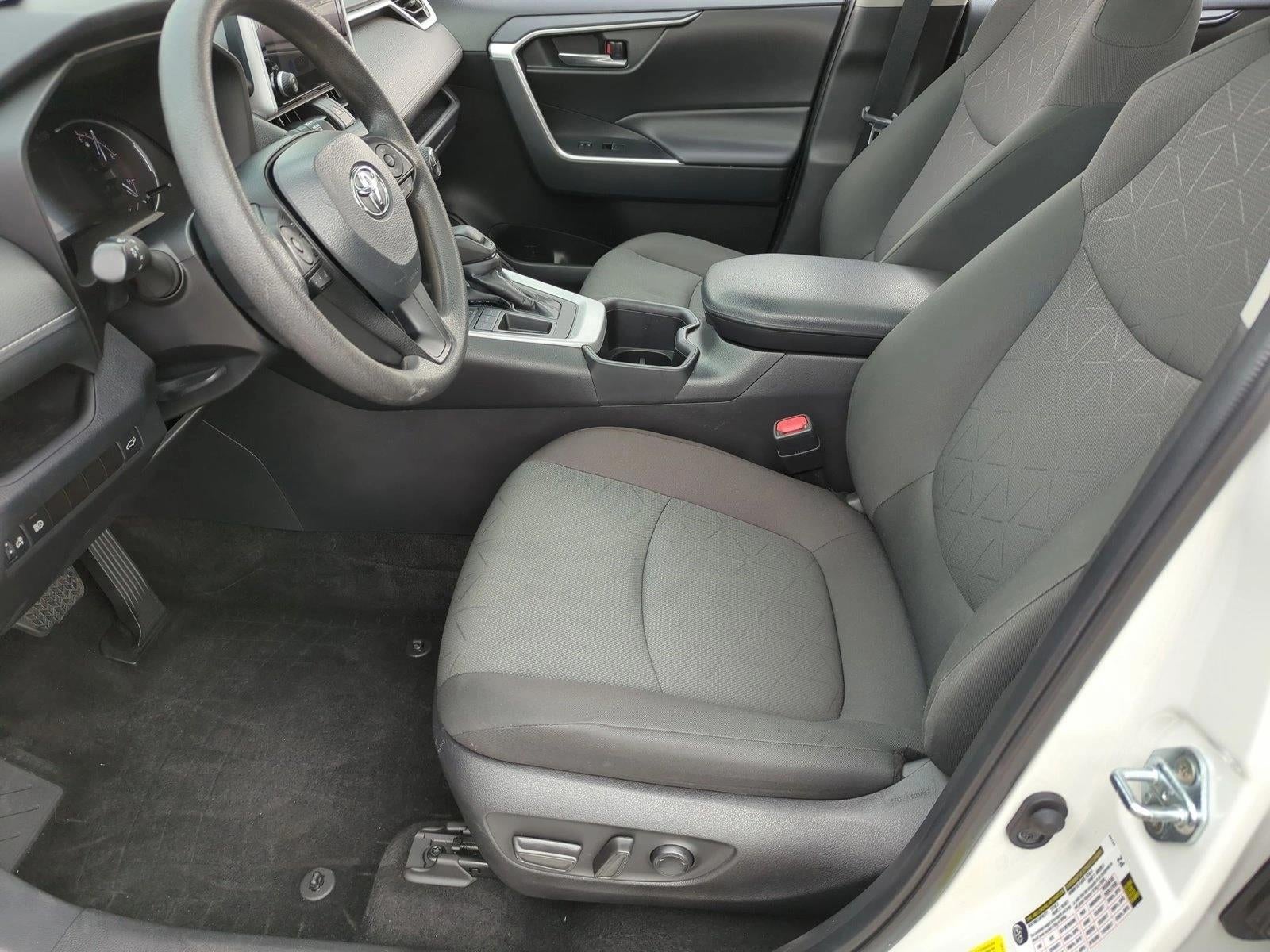 2024 Toyota RAV4 XLE FWD (Natl)