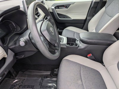 2024 Toyota RAV4 XLE FWD (GS)