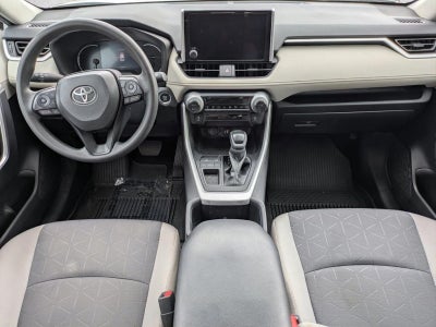 2024 Toyota RAV4 XLE FWD (GS)