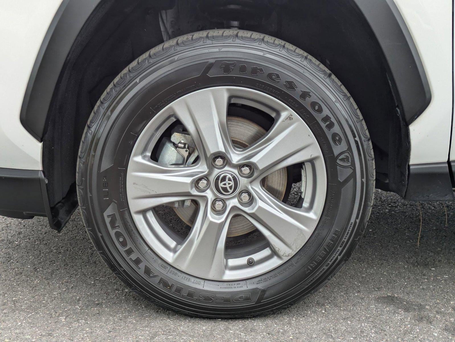 2024 Toyota RAV4 XLE FWD (GS)