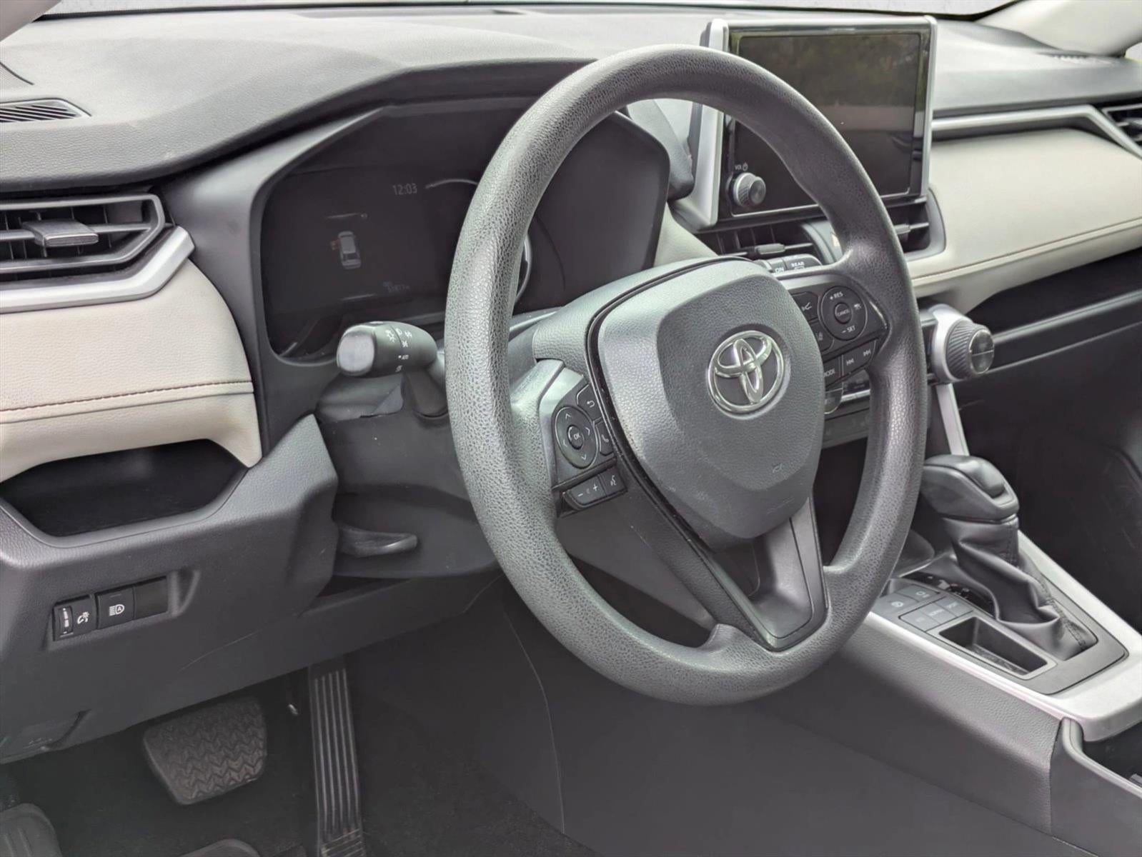 2024 Toyota RAV4 XLE FWD (GS)