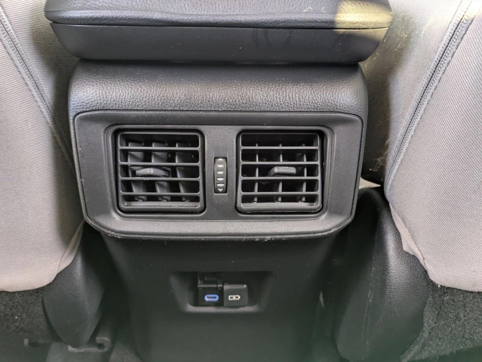 2022 Toyota RAV4 XLE FWD (GS)