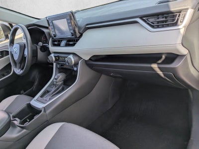 2022 Toyota RAV4 XLE FWD (GS)