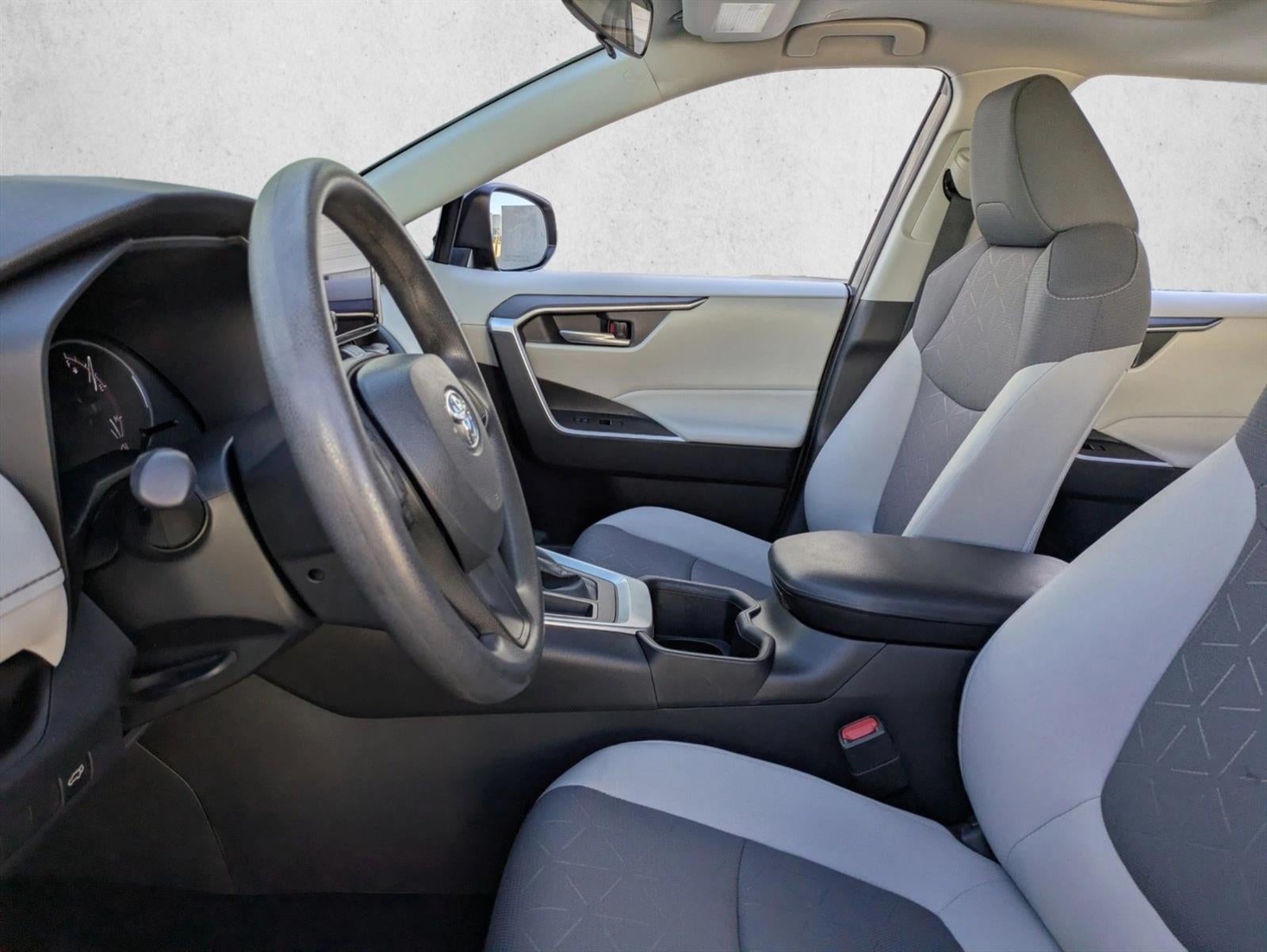 2024 Toyota RAV4 XLE FWD (Natl)