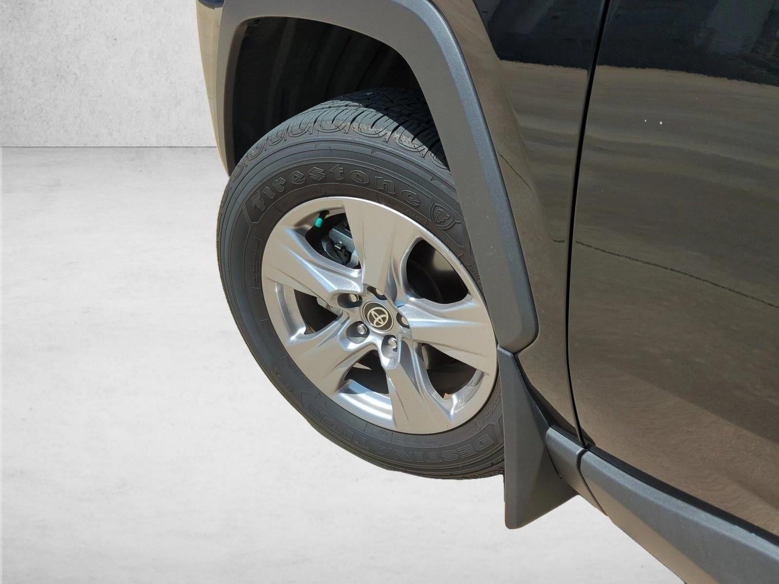 2025 Toyota RAV4 XLE FWD (GS)