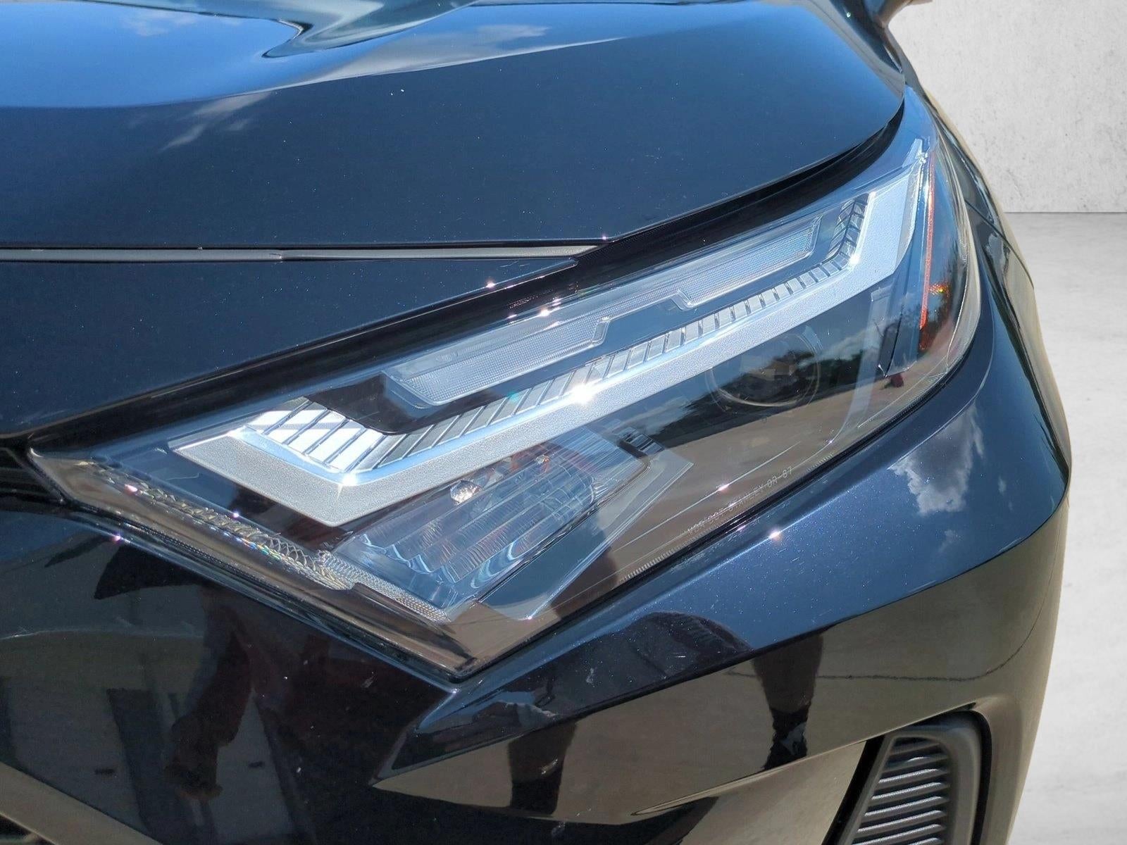 2025 Toyota RAV4 XLE FWD (GS)