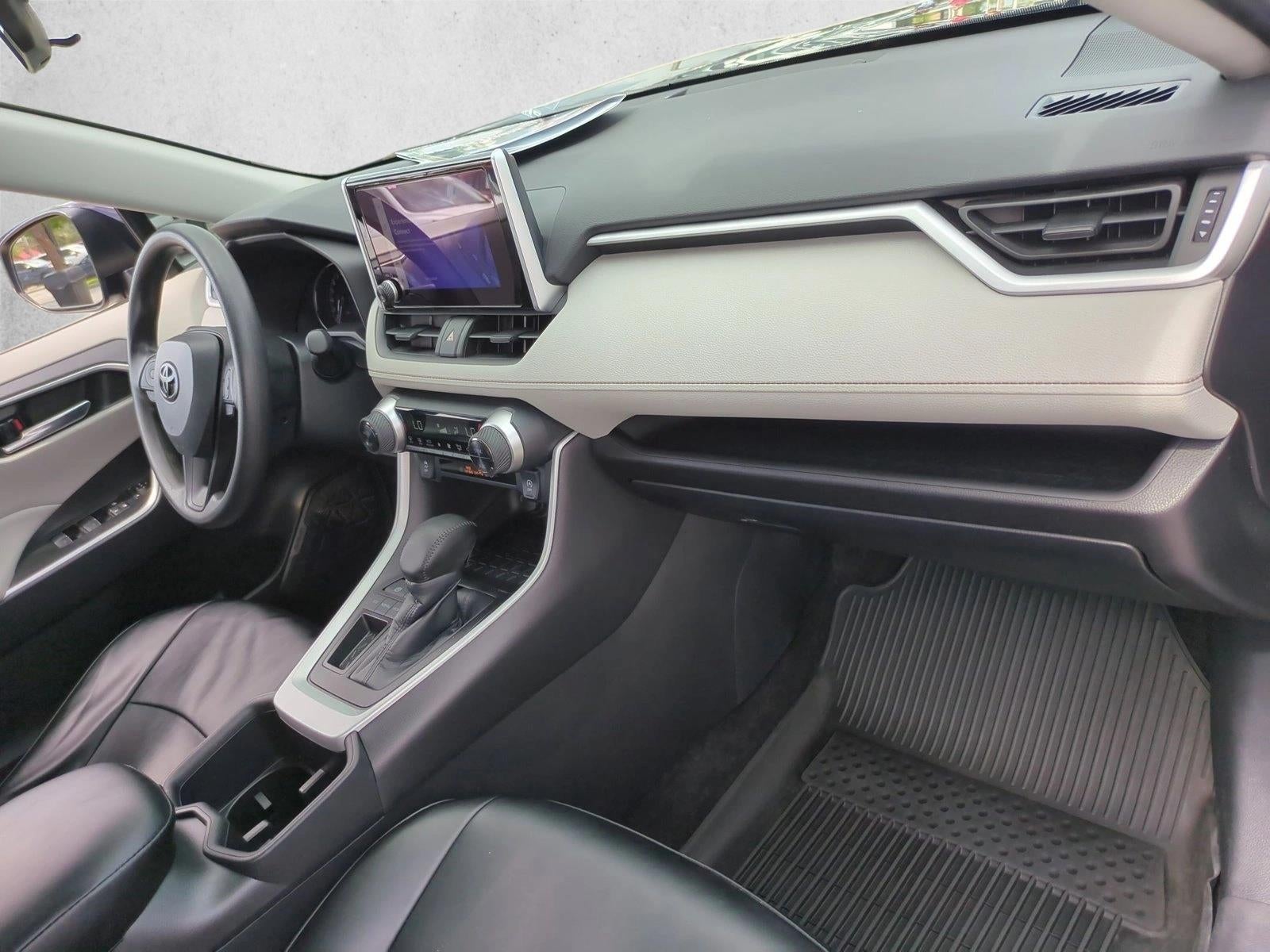 2023 Toyota RAV4 XLE FWD (GS)