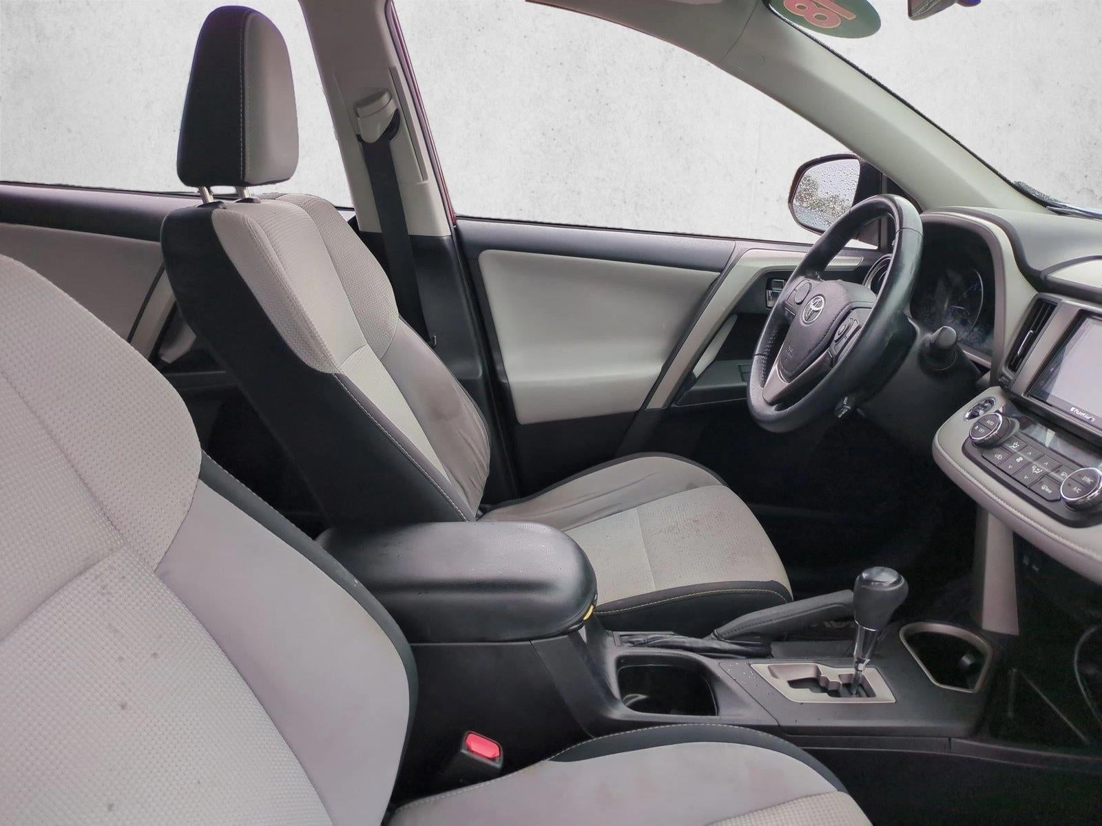 2018 Toyota RAV4 XLE FWD (GS)