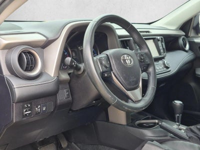 2017 Toyota RAV4 XLE FWD (GS)