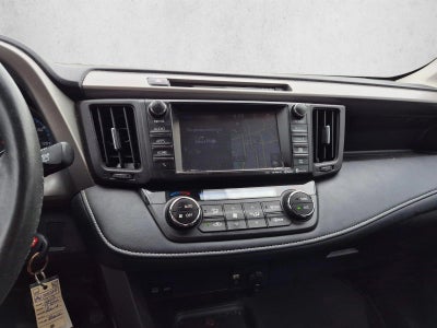 2017 Toyota RAV4 XLE FWD (GS)