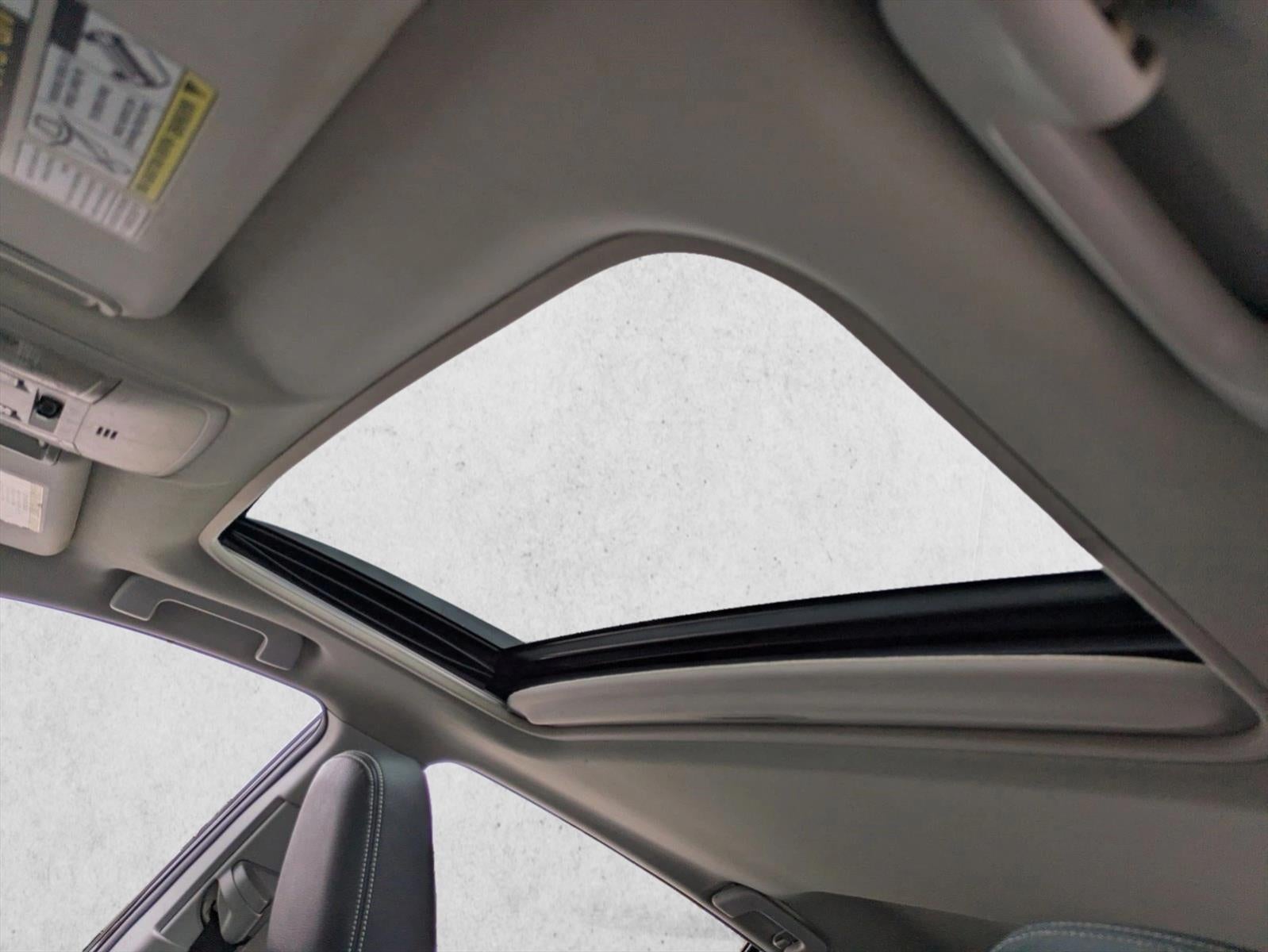 2017 Toyota RAV4 XLE FWD (GS)