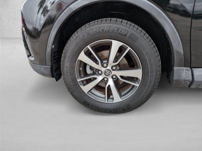 2017 Toyota RAV4 XLE FWD (GS)
