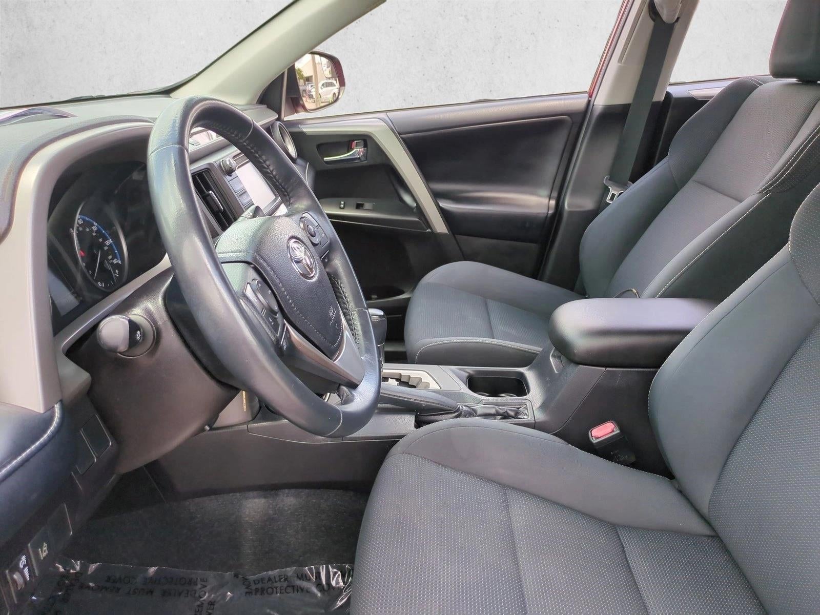 2018 Toyota RAV4 XLE FWD (GS)