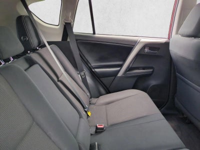 2018 Toyota RAV4 XLE FWD (GS)