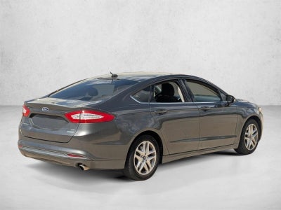 2016 Ford Fusion 4dr Sdn SE FWD