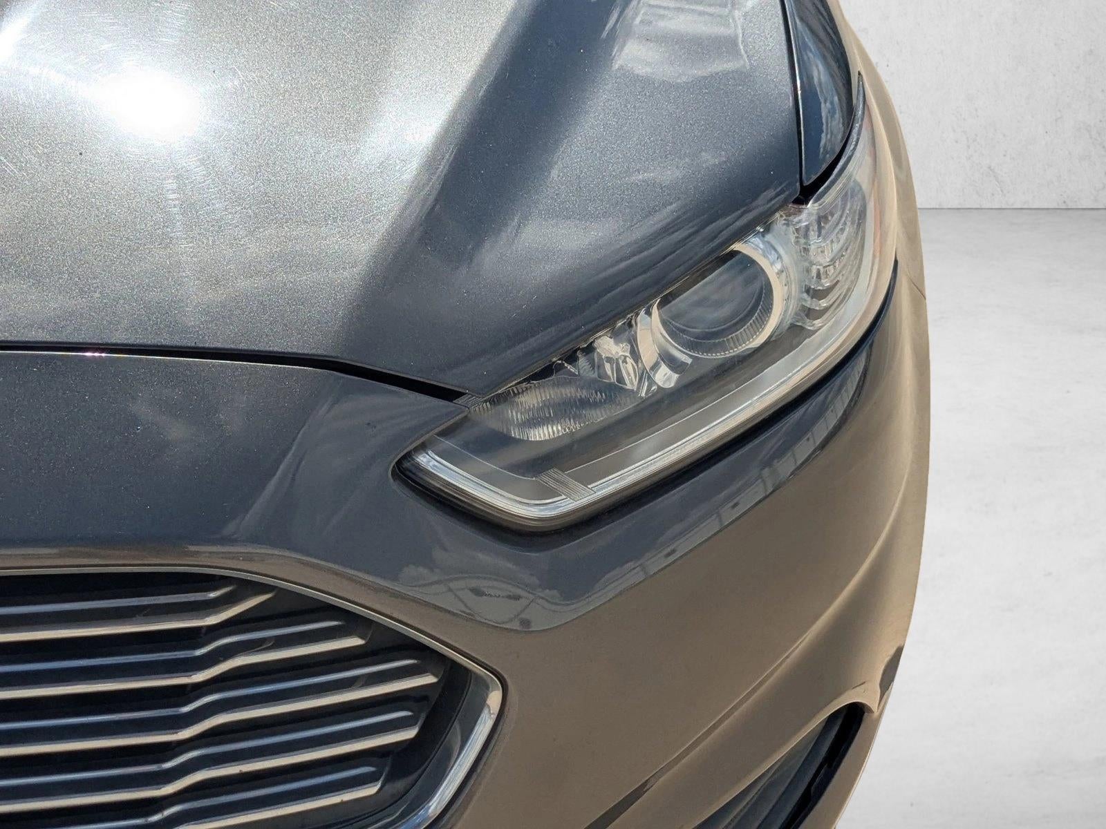 2016 Ford Fusion 4dr Sdn SE FWD