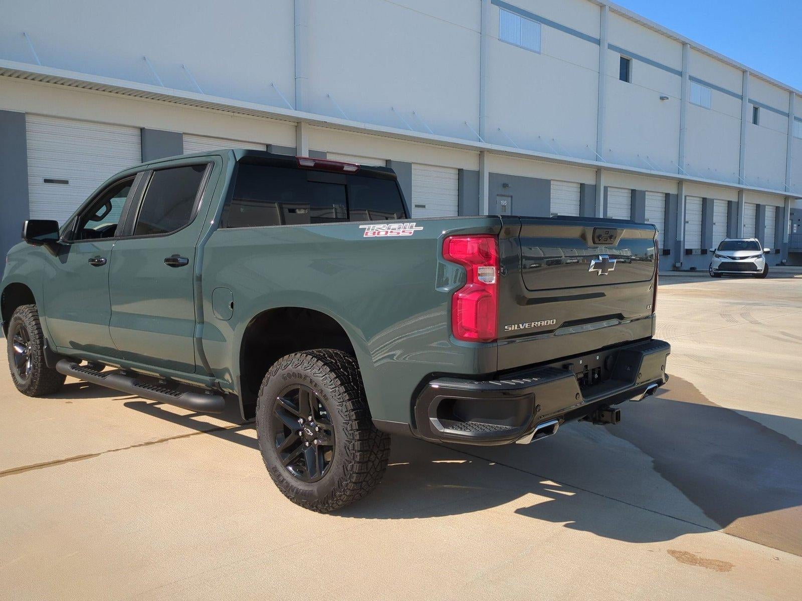 2026 Chevrolet Silverado 1500 Crew Cab Short Box 4-Wheel Drive LT Trail Boss