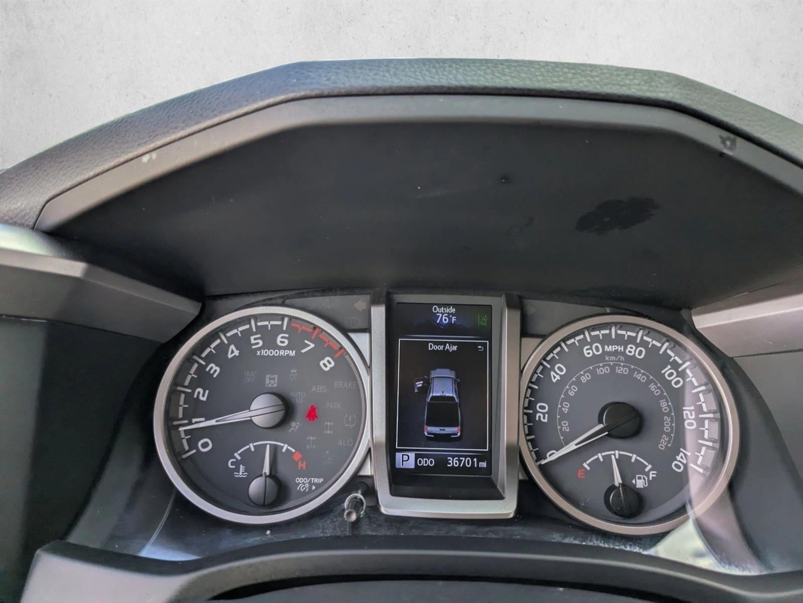 2022 Toyota Tacoma 2WD 2WD SR5 Double Cab 5' Bed V6 AT (GS)