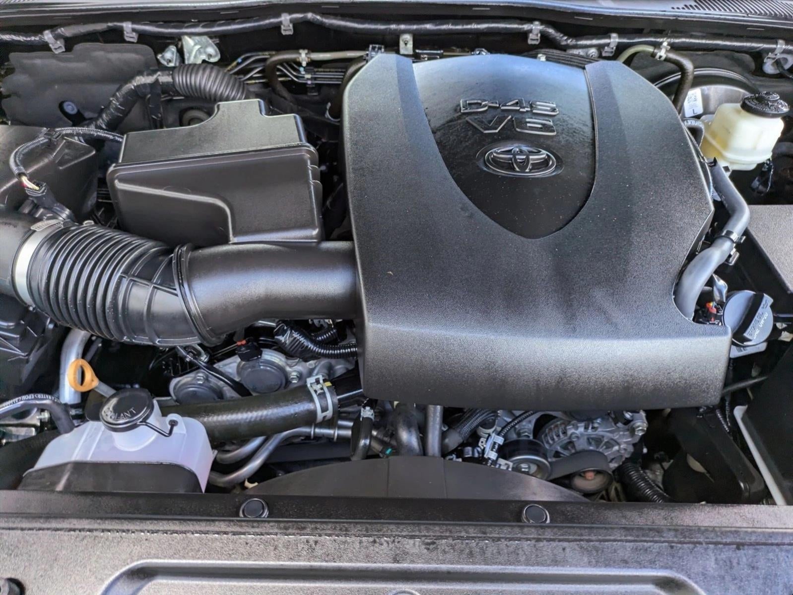 2022 Toyota Tacoma 2WD 2WD SR5 Double Cab 5' Bed V6 AT (GS)