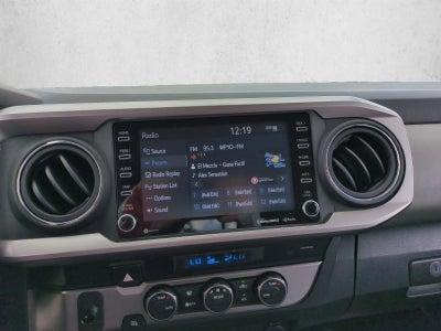 2022 Toyota Tacoma 2WD 2WD SR5 Double Cab 5' Bed V6 AT (GS)